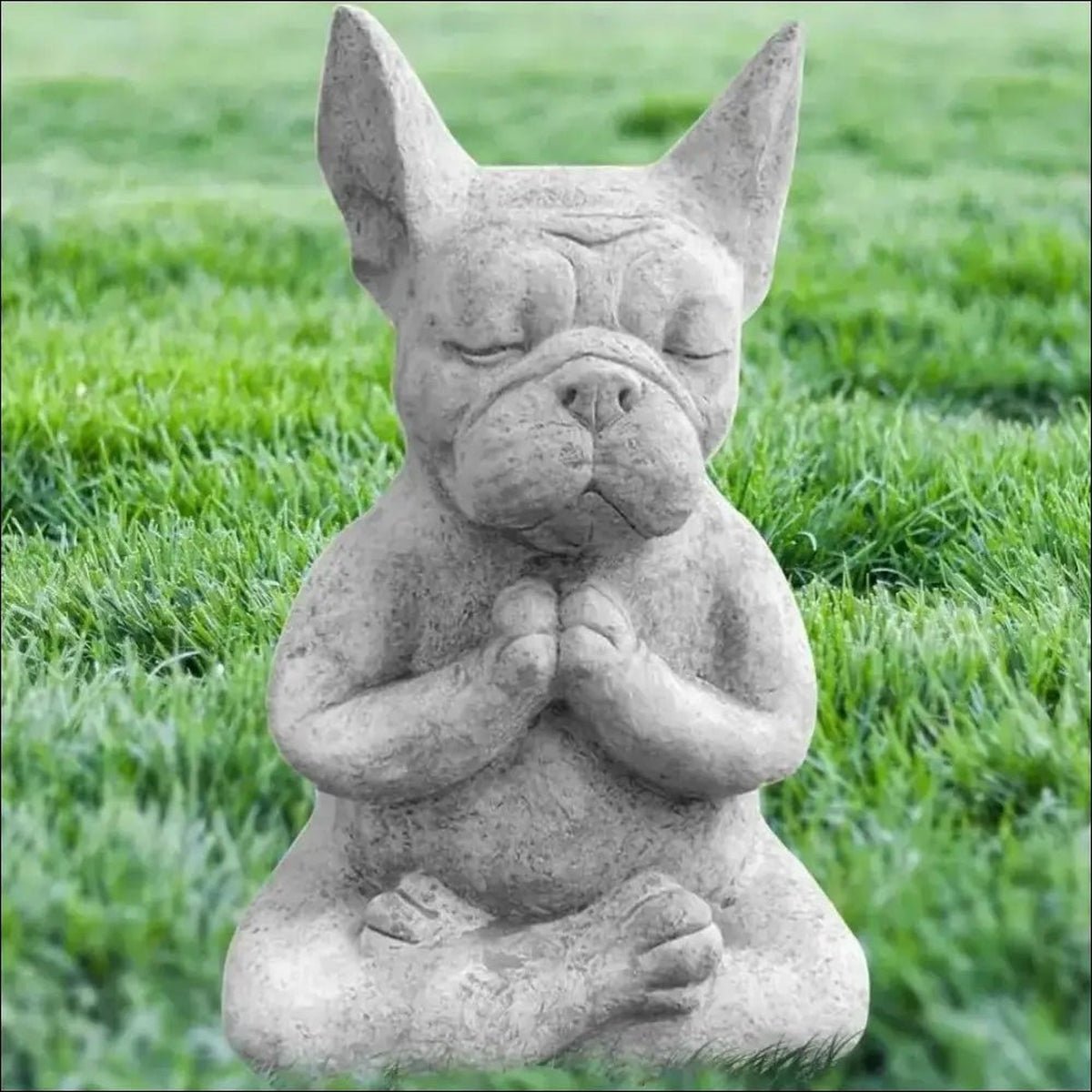 Statue Méditative De Bouledogue En Résine - CJJT122353701AZ - Décorations - Chienalafolie